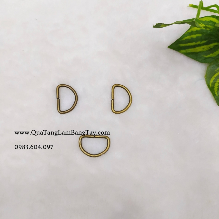 móc chữ D bằng đồng loại nhỏ
